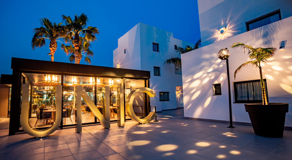 entrada a unic restaurante en ibiza